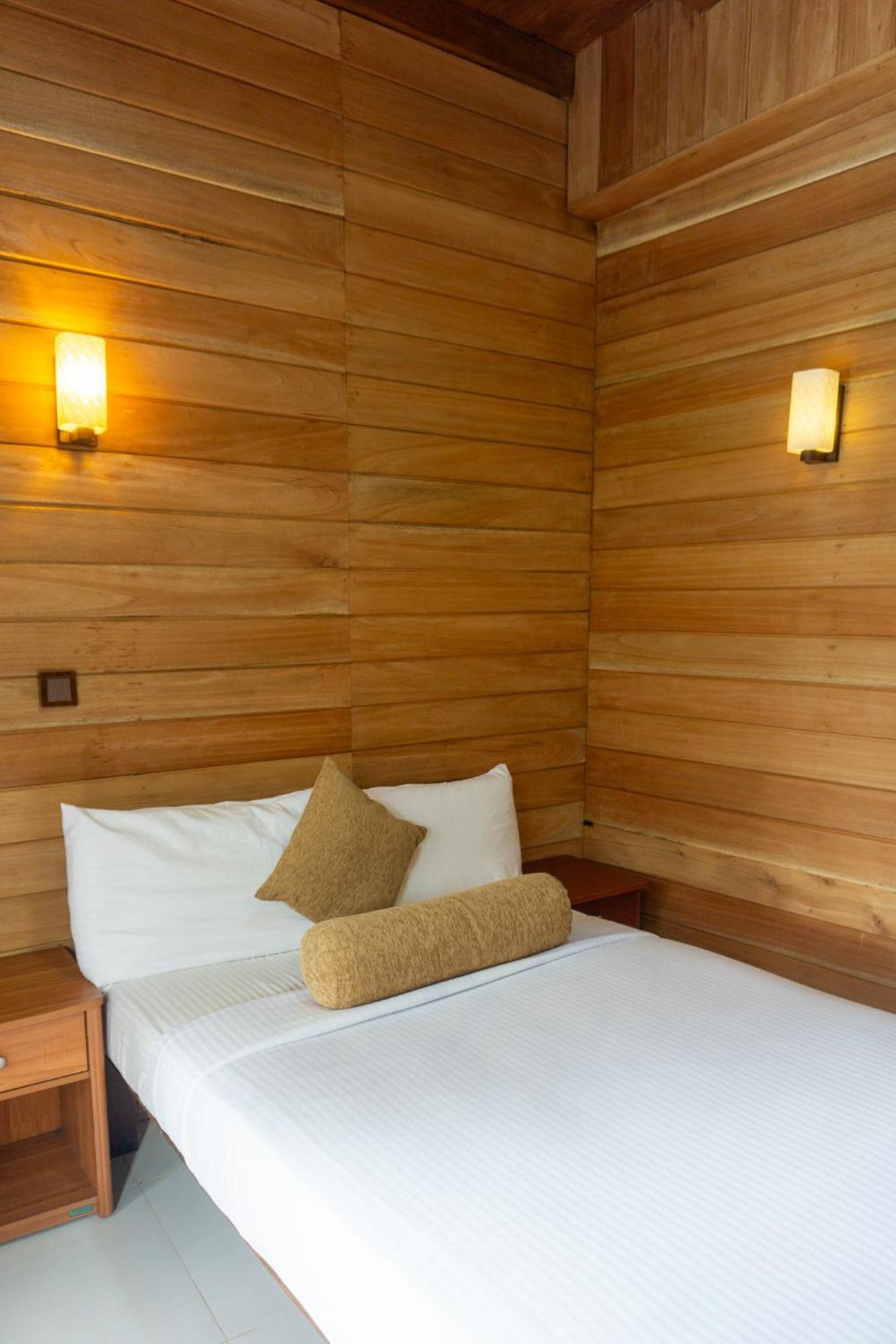 Refresh Inn 엘라 외부 사진