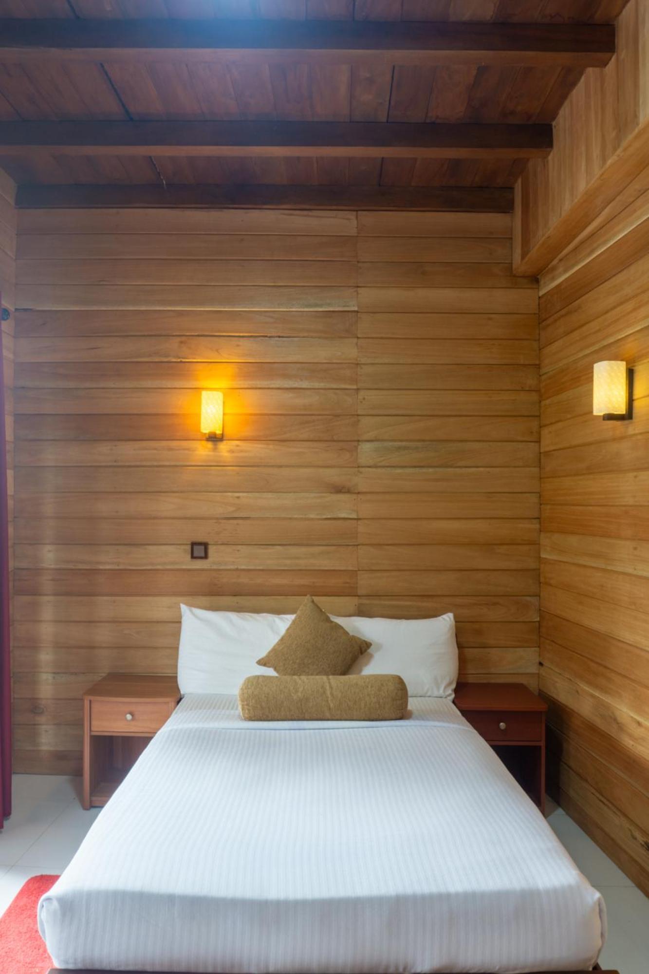Refresh Inn 엘라 외부 사진
